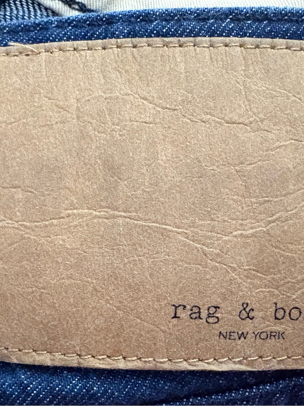 rag & bone Featherweight Logan Mid-Rise Wide Leg Jeans in Rinse Wash • Size 26 - Picture 10 of 10